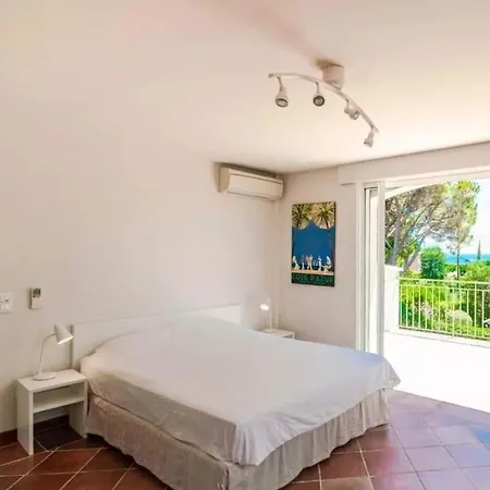 With 1 Bedroom * Σαιντ-Μαξίμ